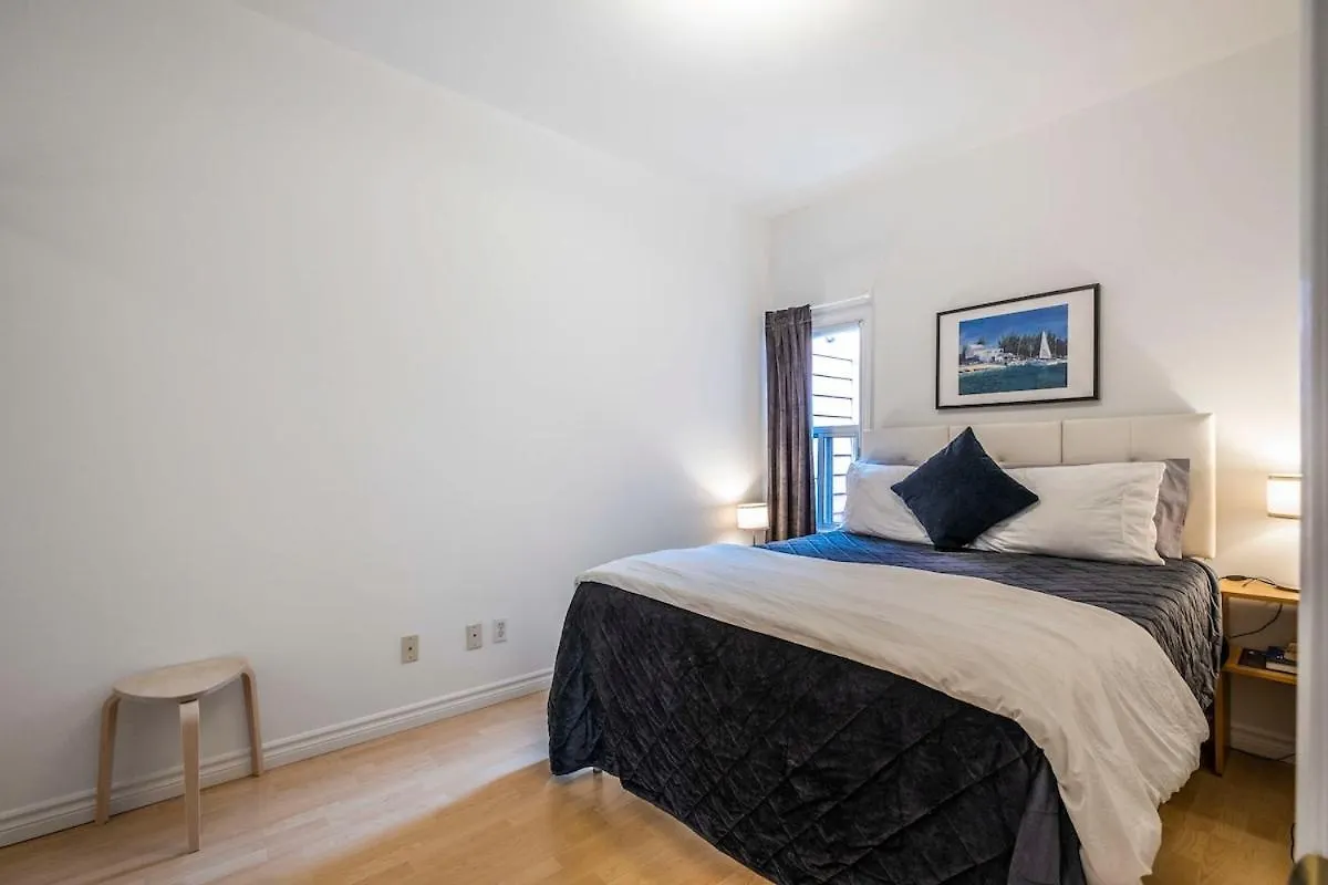 Modern Ossington 1 Bedroom Apartment Toronto